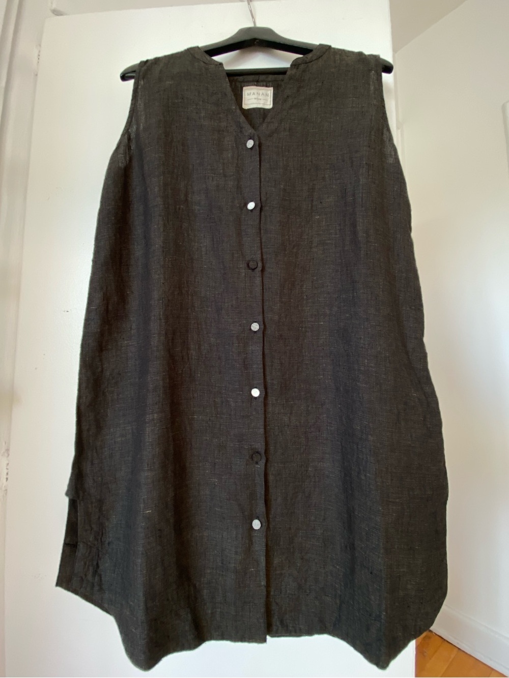 Manan Sleeveless Button-Front 100% Linen Tunic in Dark Charcoal Lagenlook